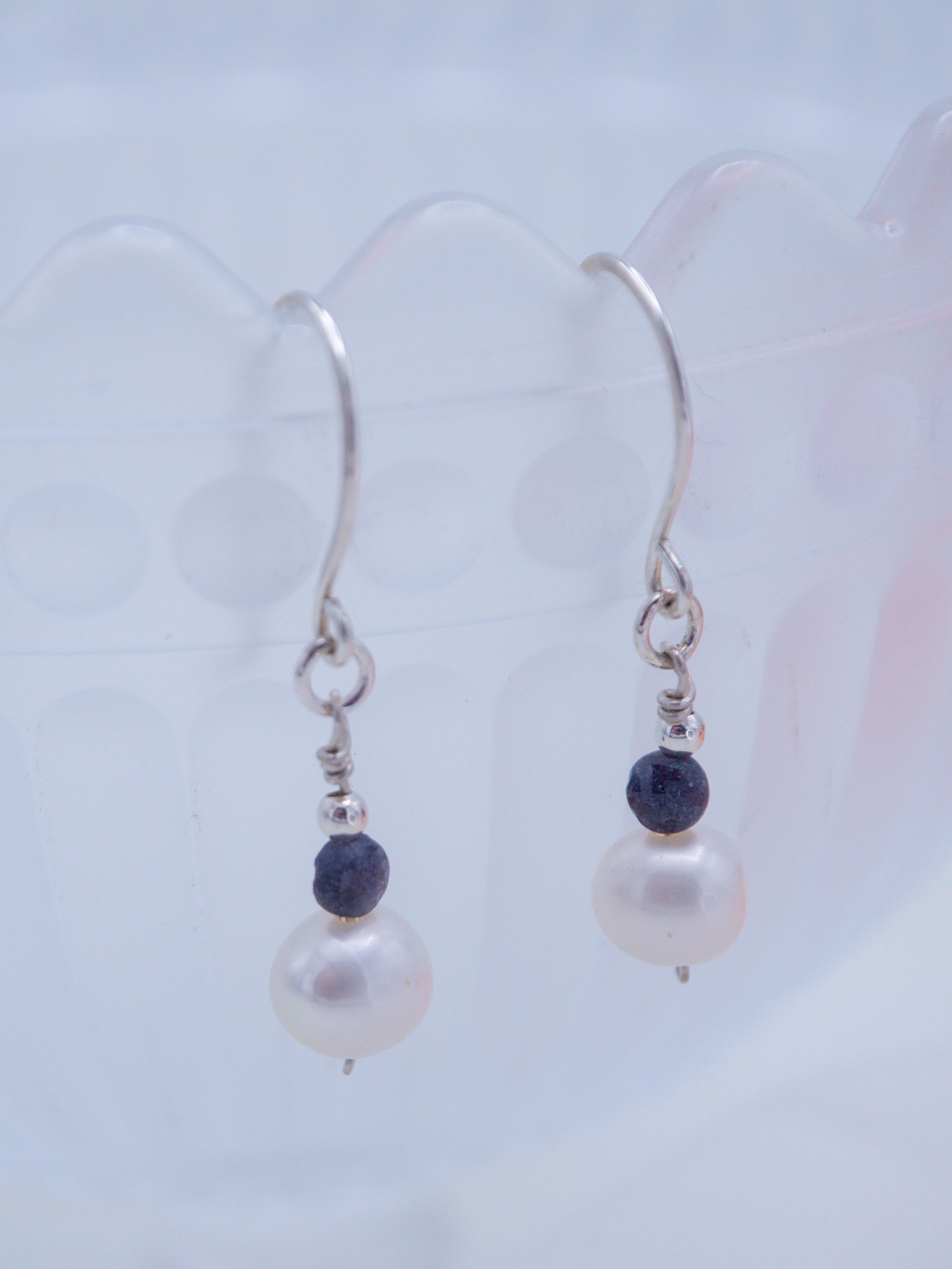 Sapphire and Pearl -korvakorut (92)