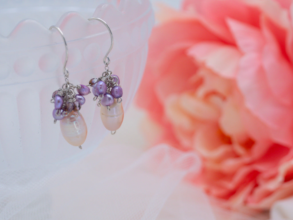 Käpy -helmikorvakorut (43)