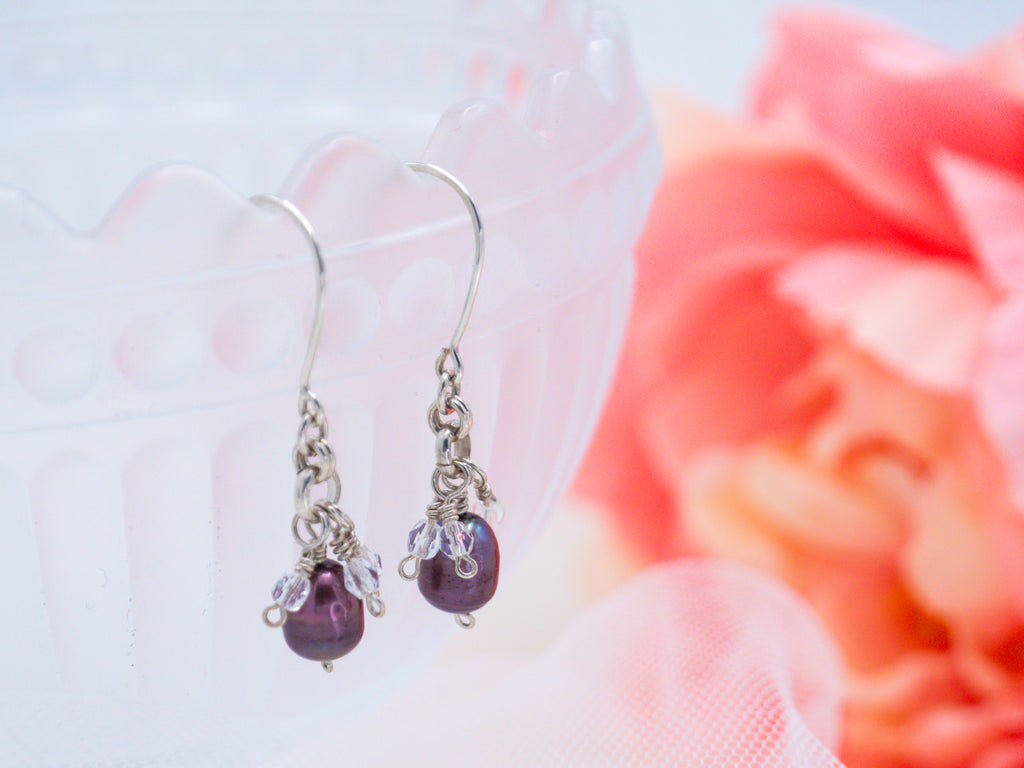 Uneton -helmikorvakorut (31)