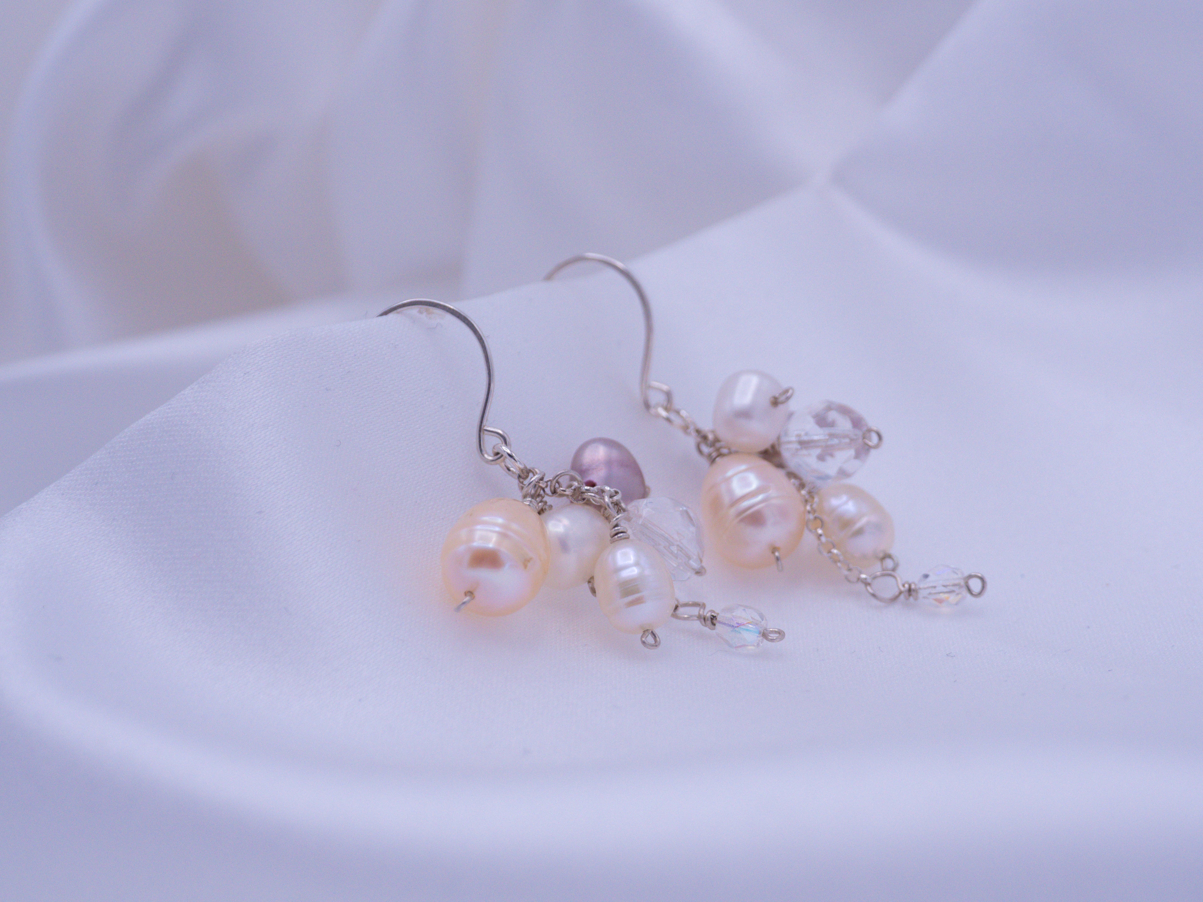 Bubbly Pearls -korvakorut (110)
