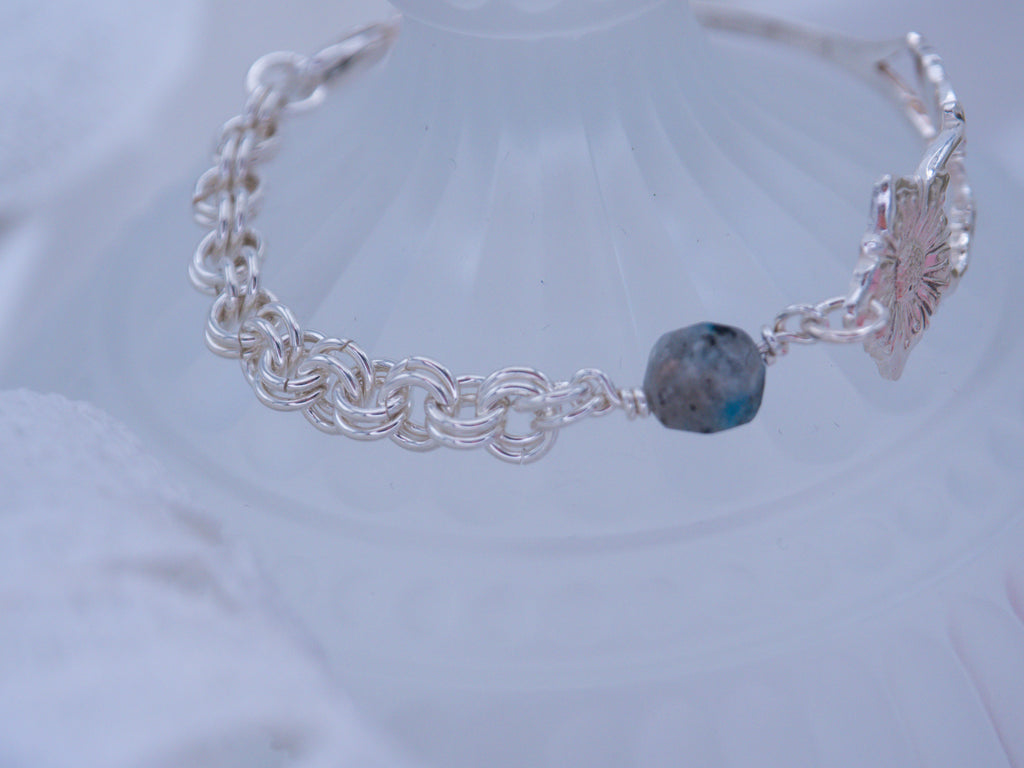 Oldis -lusikkarannekoru (204)