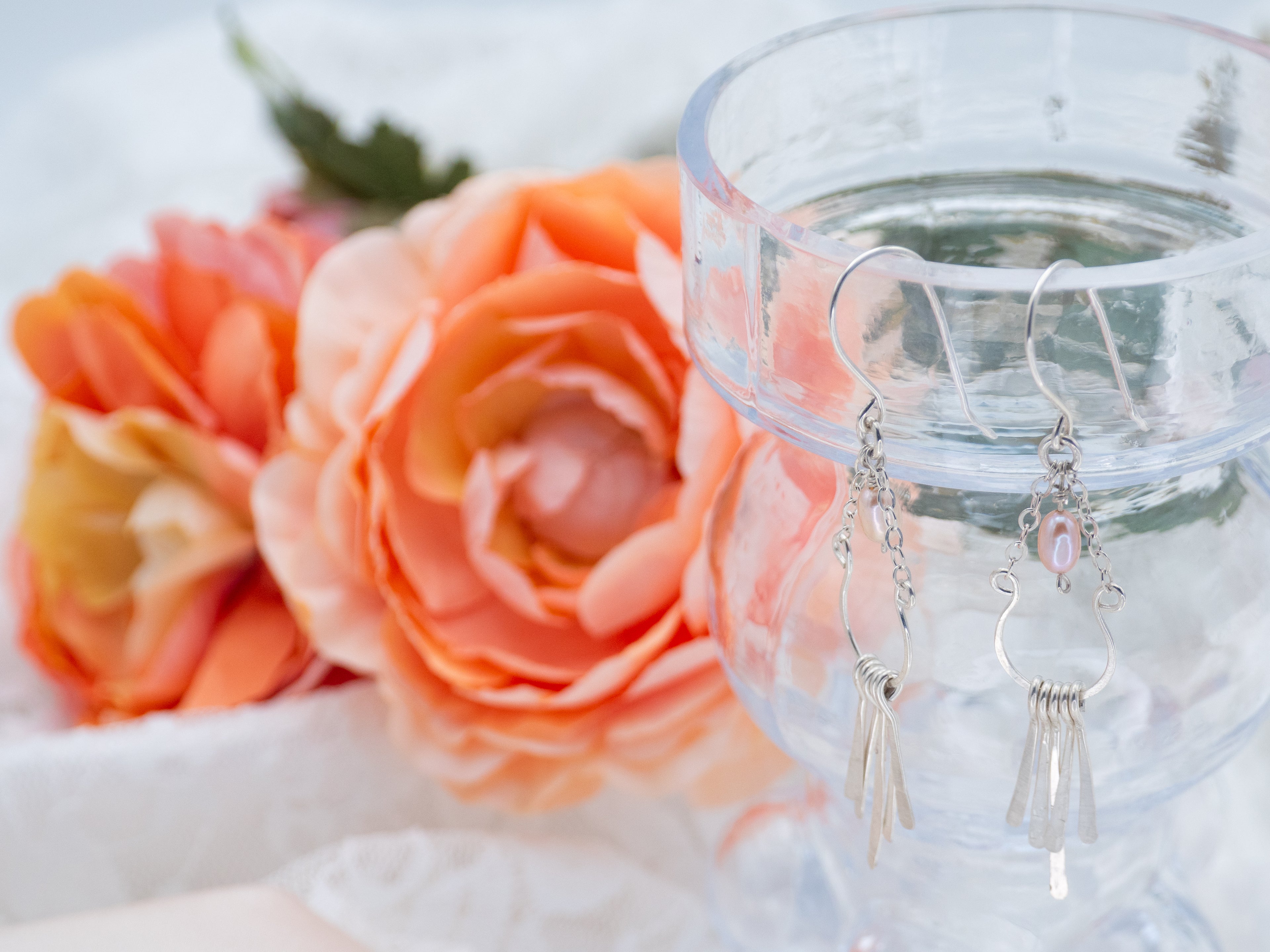 Lilja helmikorvakorut (799)