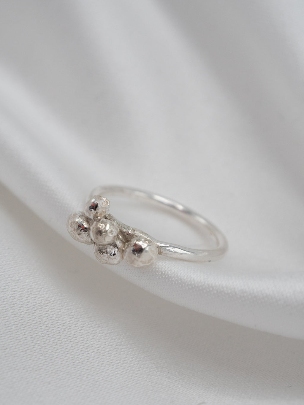 Shiny Pearls -sormus 461