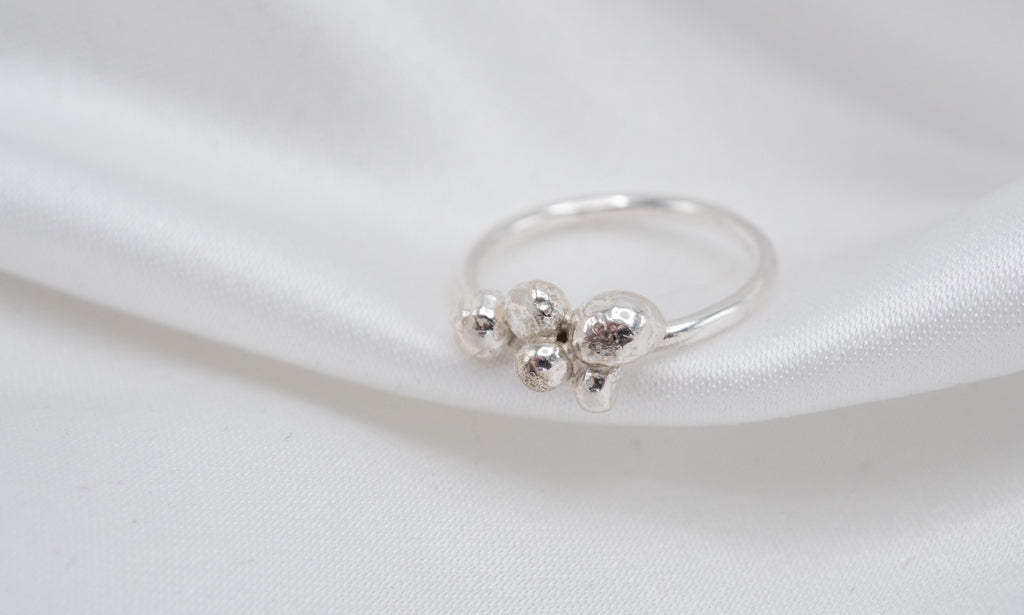 Shiny Pearls -sormus 461